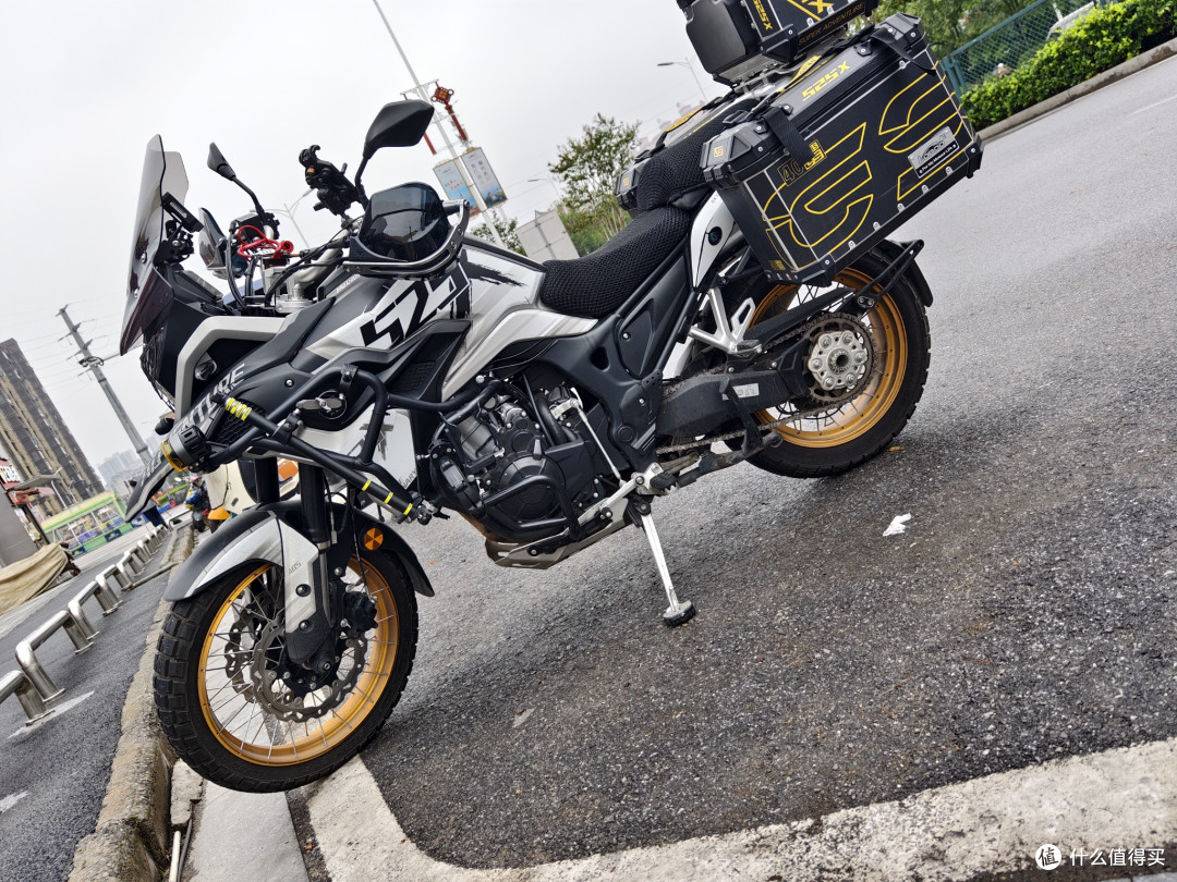 没有张雪500RR,我骑凯越525X照样仗剑走天涯,真的比500RR差吗?凯越车主有话要说