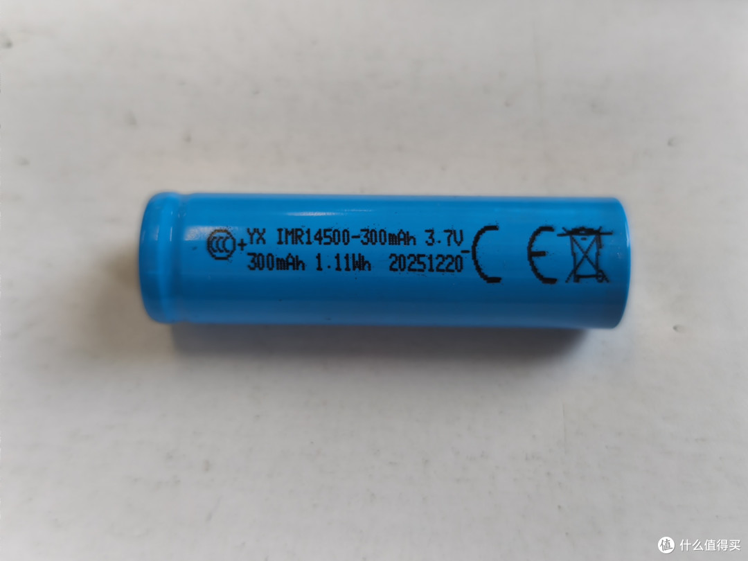 8.66元包邮的扫地机器人,拆开一看:全机只有一颗电机