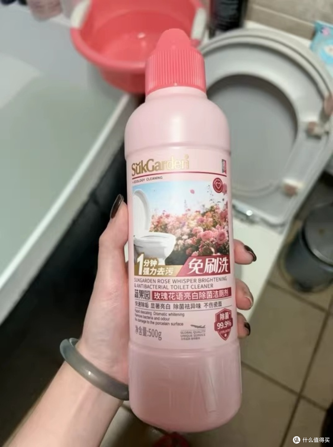 假期大扫除用滴露亮白除菌，白衣浴室都回新