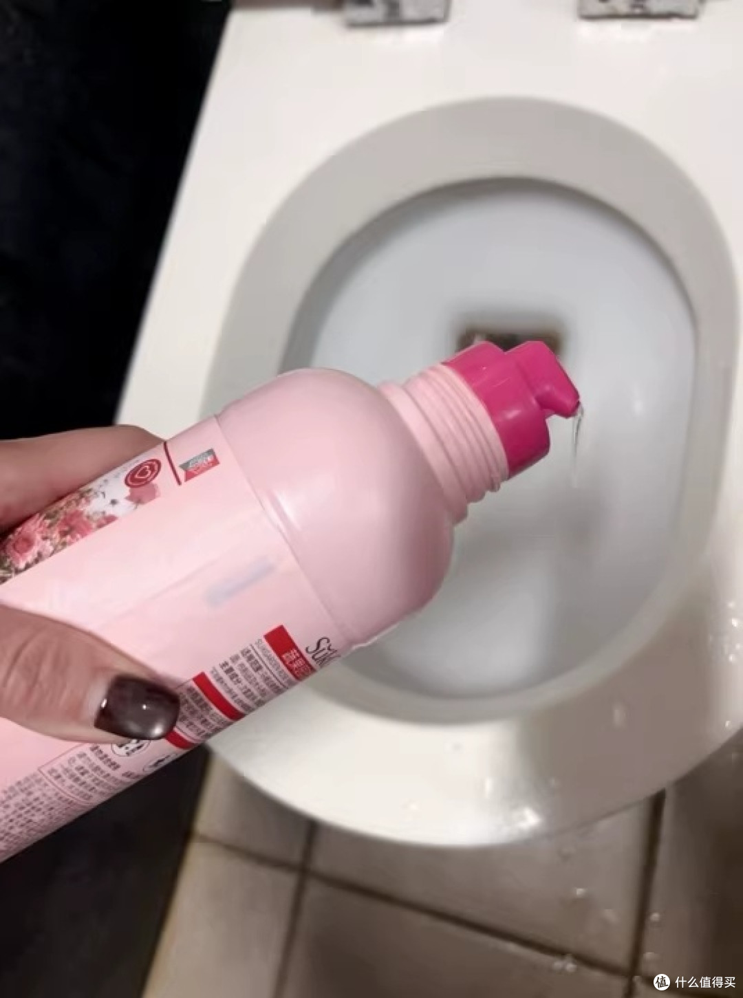 假期大扫除用滴露亮白除菌,白衣浴室都回新