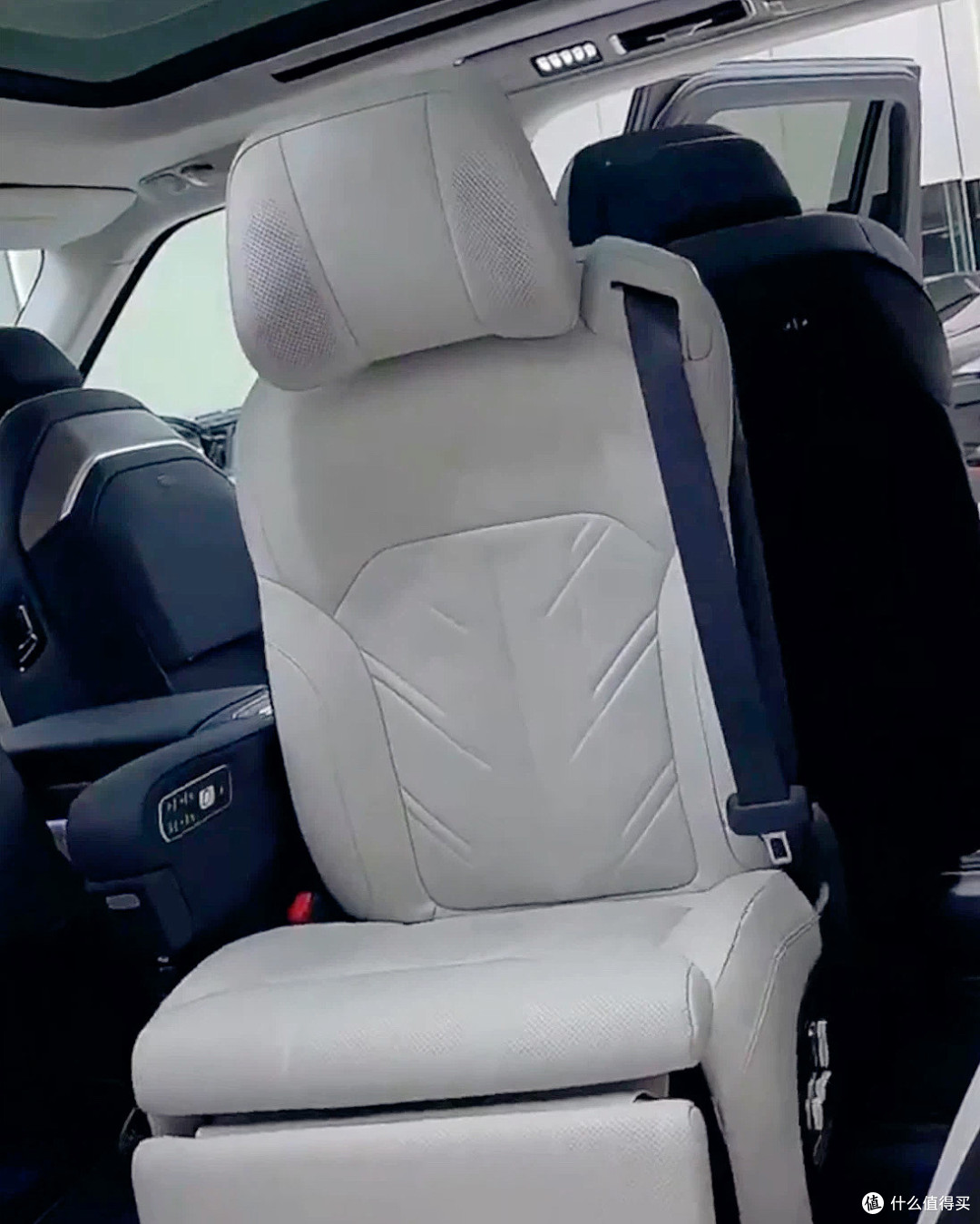 🚗 极氪9X,1400匹马力,到底值不值46万?