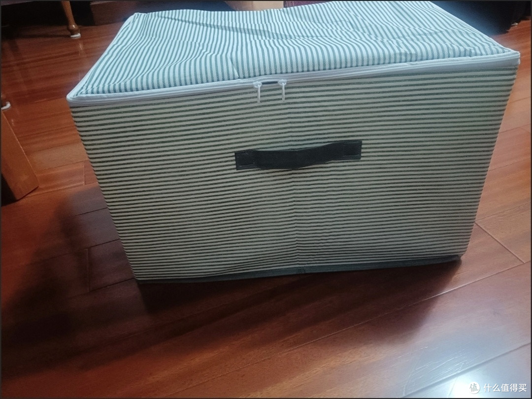 收纳箱断舍离实操指南:换季衣物高效收纳技巧