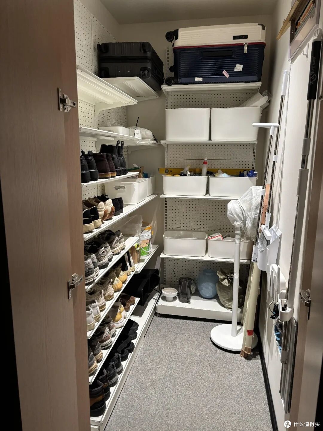 被年轻人家的「鞋子收纳」惊艳了!只是换个思路,立马整整齐齐