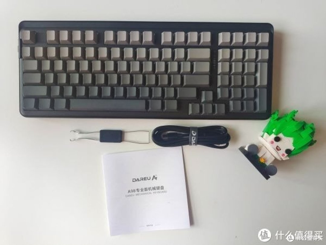 达尔优A98专业版开箱实拍（图为白烟青配色）