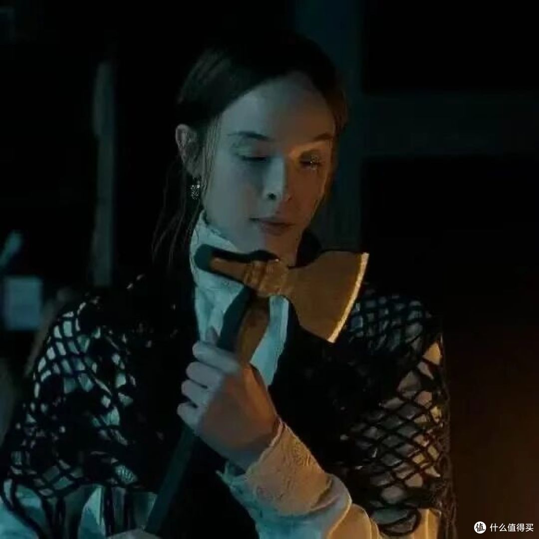 “越骂越红”的美剧，今年爆款就是它