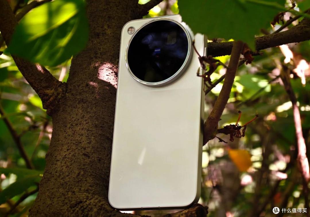 vivo碾压苹果？iPhone18ProMax对比vivoX500Pro Max实测,谁更强？