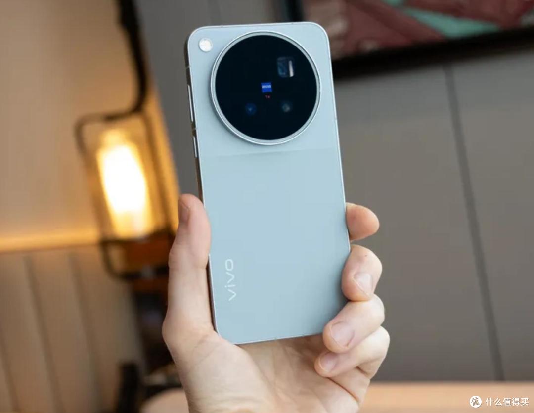 vivo碾压苹果？iPhone18ProMax对比vivoX500Pro Max实测,谁更强？