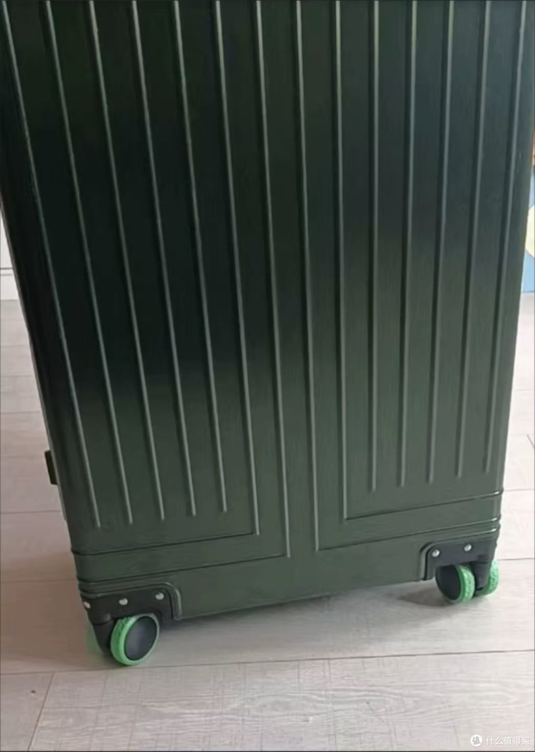 轮子磨损快,加个保护套能多用两年