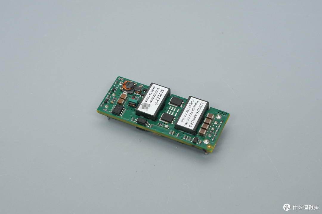 雷能72W 1/8砖隔离DC-DC电源模块方案解析