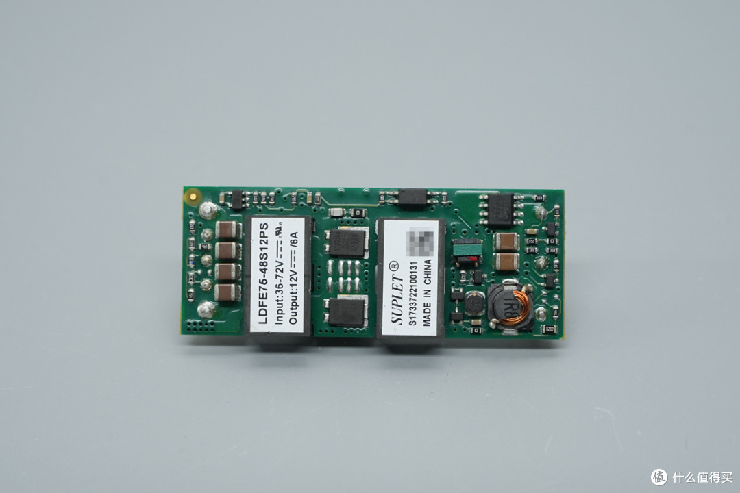 雷能72W 1/8砖隔离DC-DC电源模块方案解析