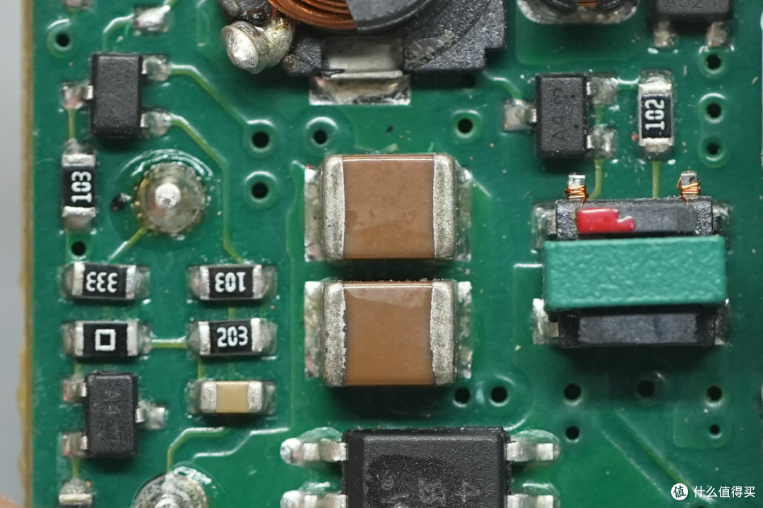 雷能72W 1/8砖隔离DC-DC电源模块方案解析