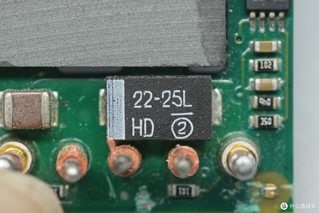 雷能72W 1/8砖隔离DC-DC电源模块方案解析