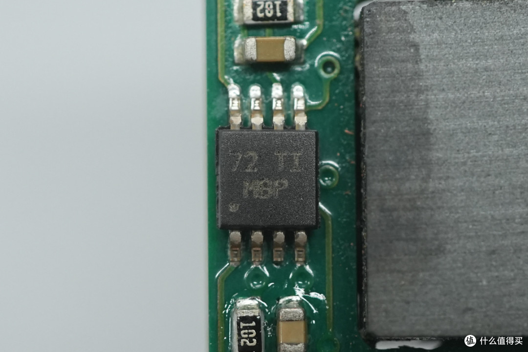雷能72W 1/8砖隔离DC-DC电源模块方案解析