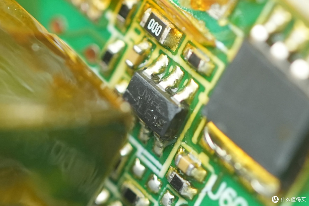 转换效率达94%,麦格米特400W电源模块拆解
