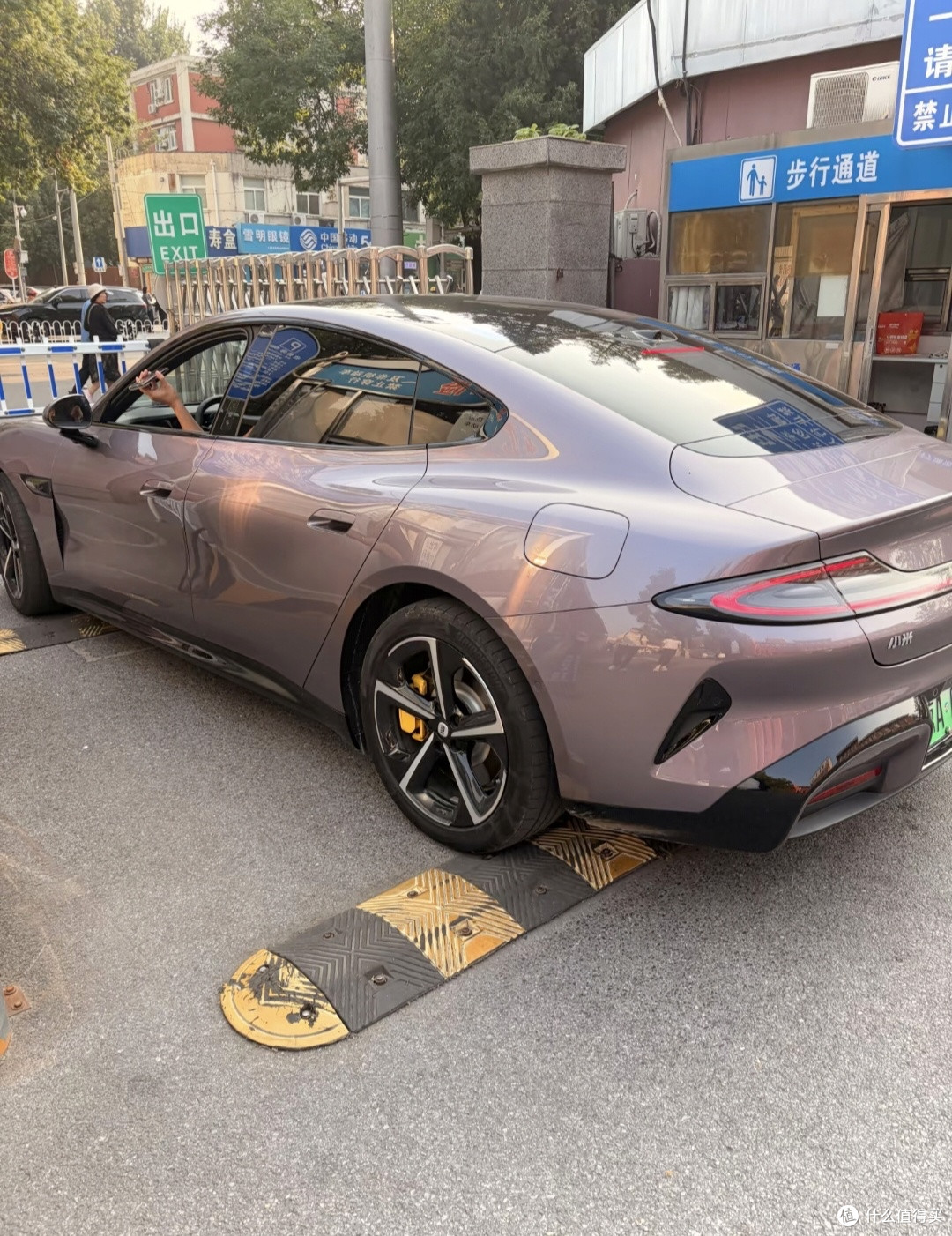 油车跑高速,看着满场电车,第一次真心觉得电车太香了