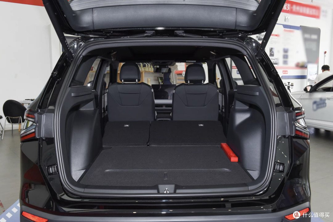 11.29 万黑武士版捷达 VS8 ：合资中型 SUV，家用配置一步到位