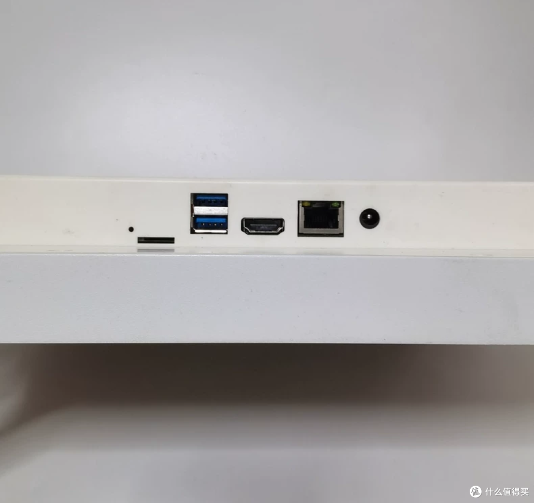 好一颗小白菜！379元撸1台Win系统一体机，8G内存+64G硬盘