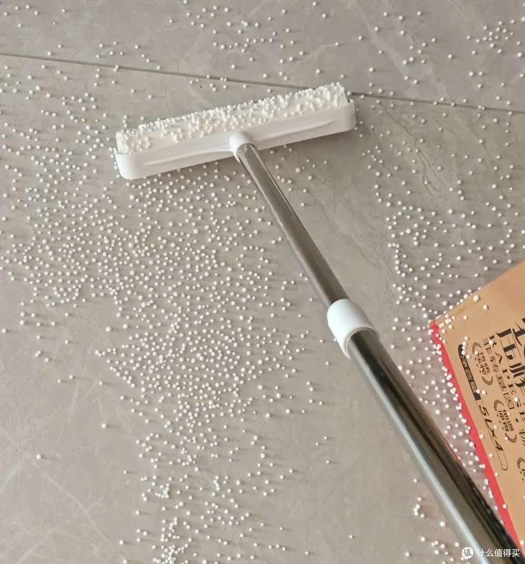 有时候真想问:这种泡沫包材能不能滚出银河系?