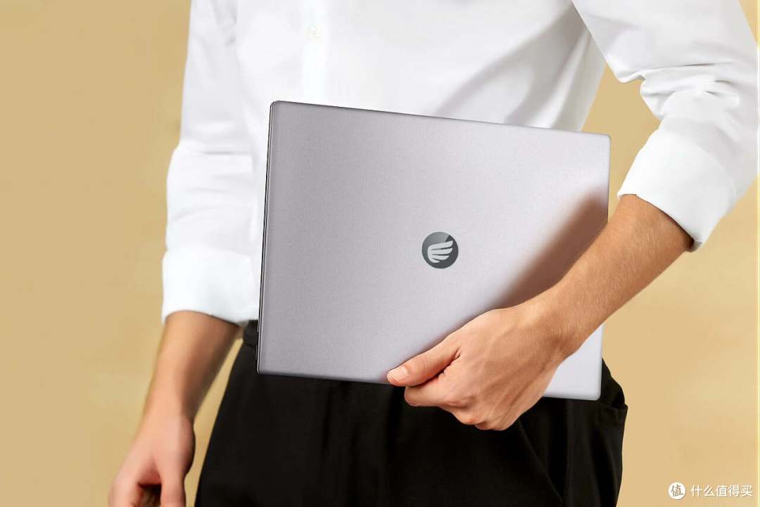 PTSD 产品设计师眼中的奥睿科 Obook15 AI 全能本,真的全能吗?
