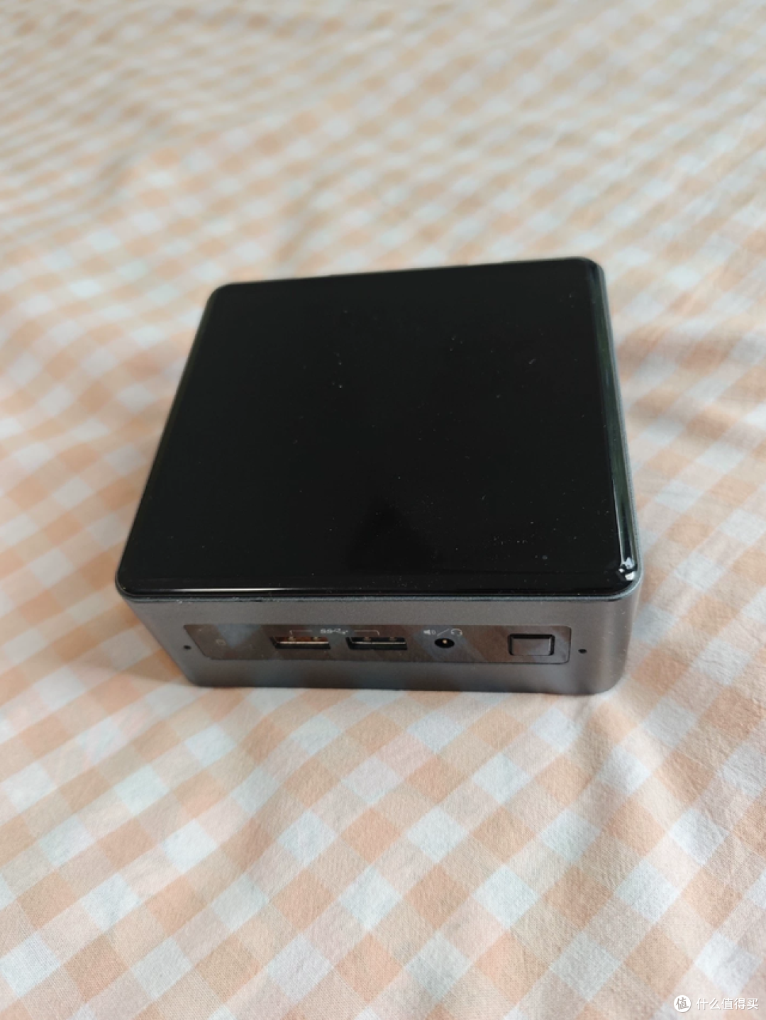 二手鱼塘惊现低价NUC7小主机!200元捡漏飞牛OS神机直接毕业