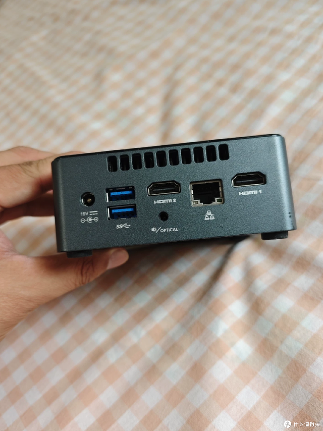 二手鱼塘惊现低价NUC7小主机!200元捡漏飞牛OS神机直接毕业