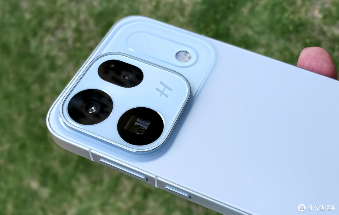 相差1400起,买新还是买旧?OPPO Find X10 VS Find X9深度对比