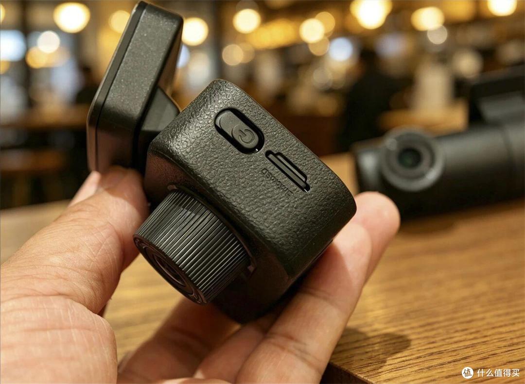 老司机实测:70迈E800双4K记录仪,后录终于不用再“马赛克”了