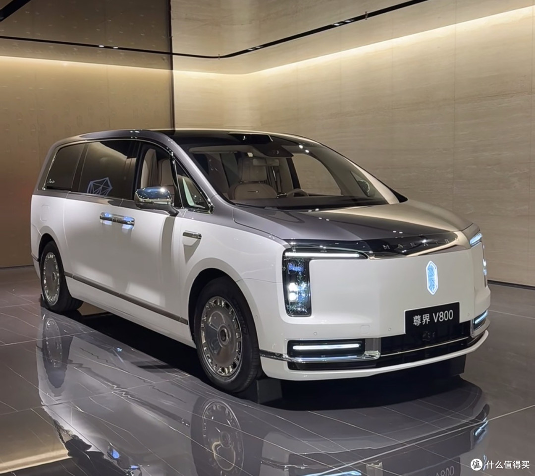 尊界V800刹车踏板事件后，有车主"现身说法"：我200斤咋踩都没事
