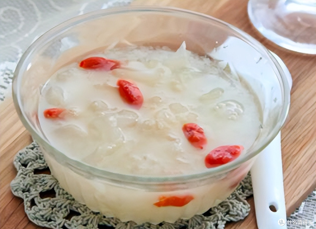 专家提醒：深秋养生别乱吃！避开这6种食物误区，很多人越吃越虚