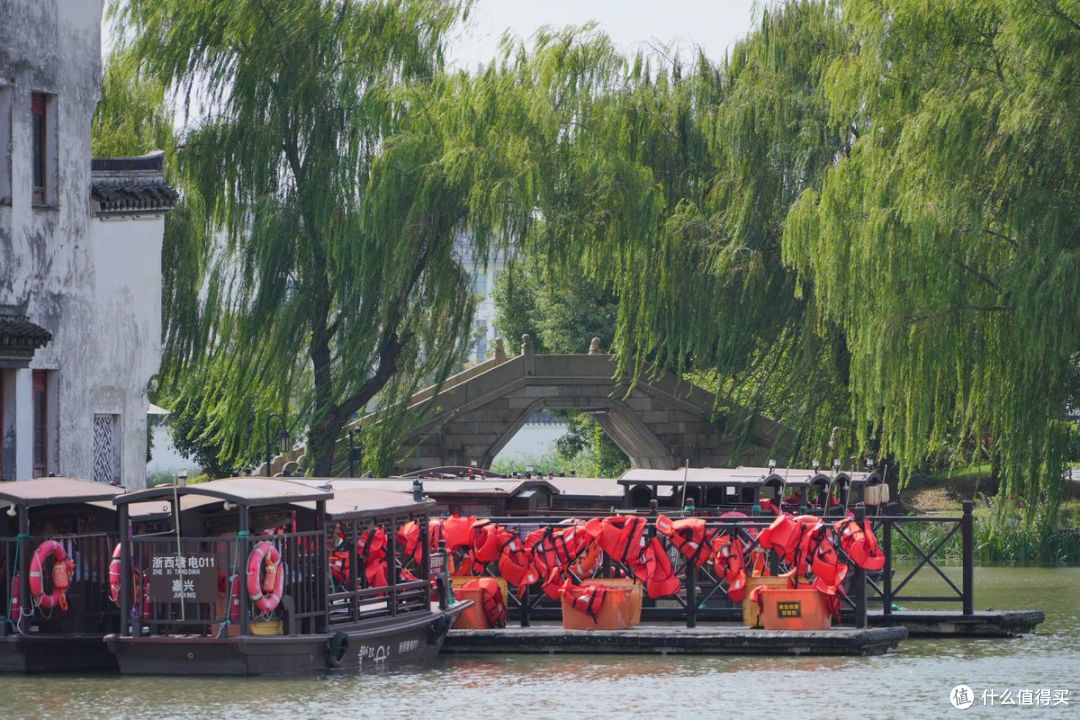 阳光很好，需要压曝光