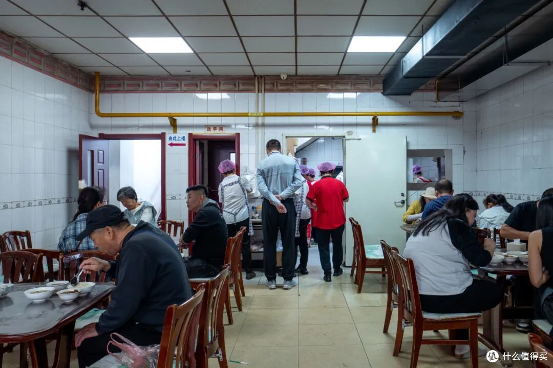 赏秋不只大兴安岭,东北最「红」的秋色,藏在这个冷门的枫叶之都