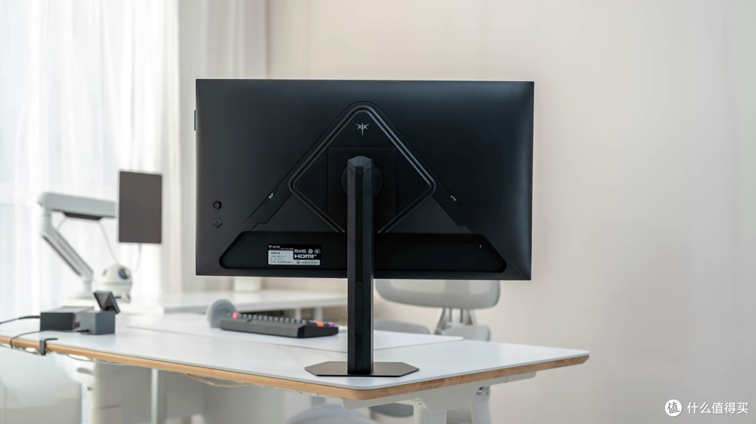 千元档 2K 260Hz,FPS 玩家的物理外挂:KTC 棱镜 Q27Plus 体验