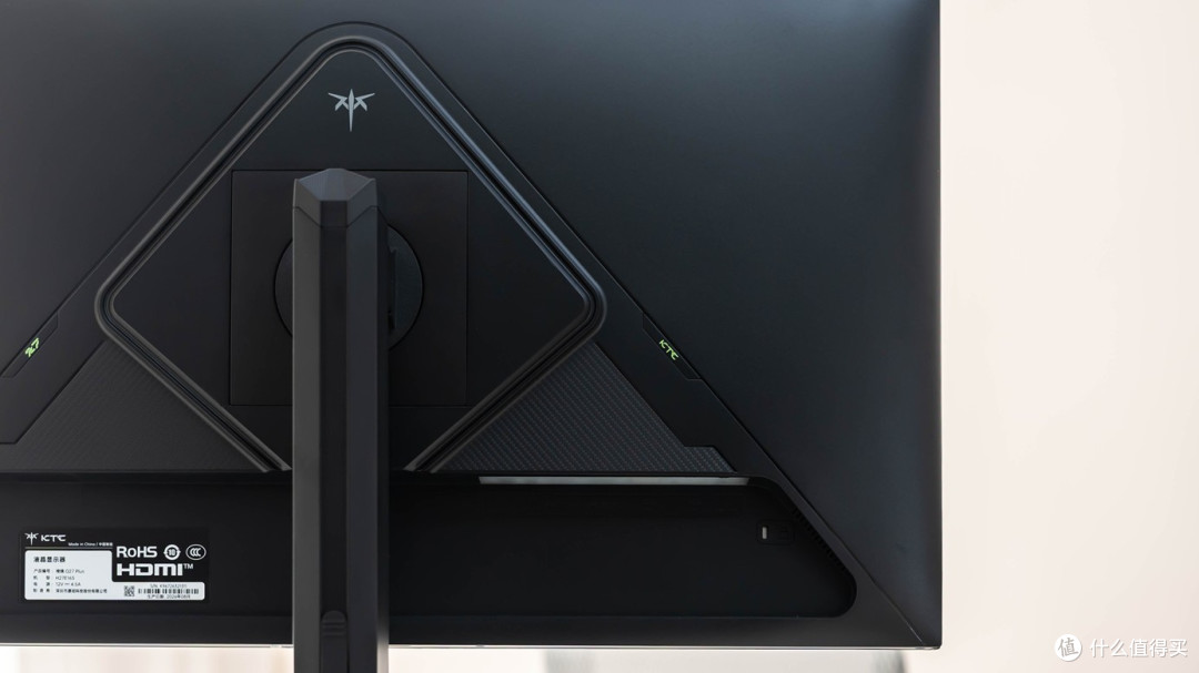 千元档 2K 260Hz,FPS 玩家的物理外挂:KTC 棱镜 Q27Plus 体验