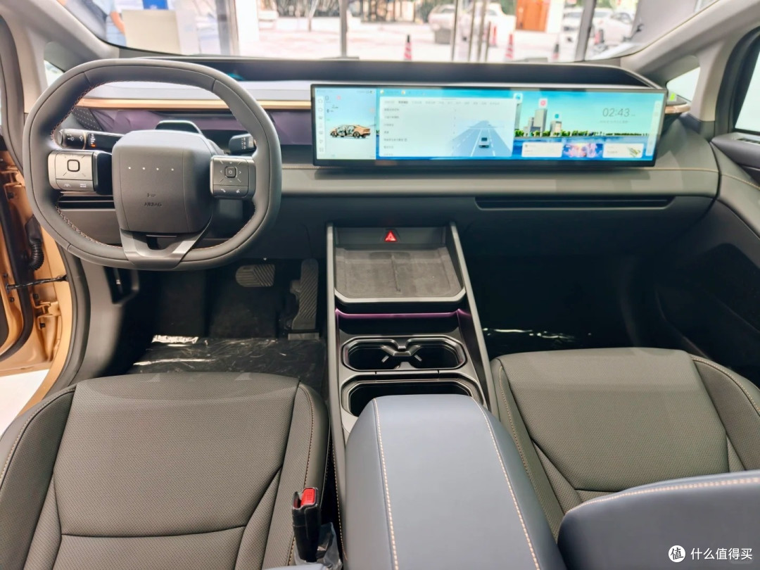 现代艾尼氪 V 上市：十万级颜值卷王？家用属性居然这么能打