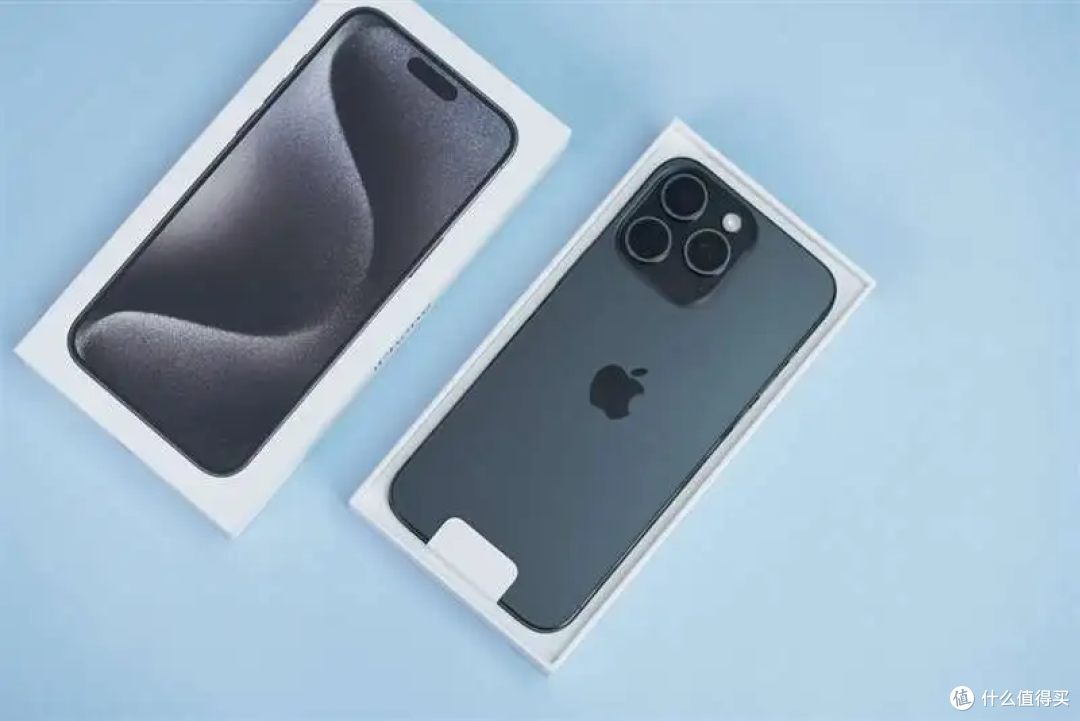 都2026了,还攥着iPhone 15 Pro Max不换的人,到底图啥