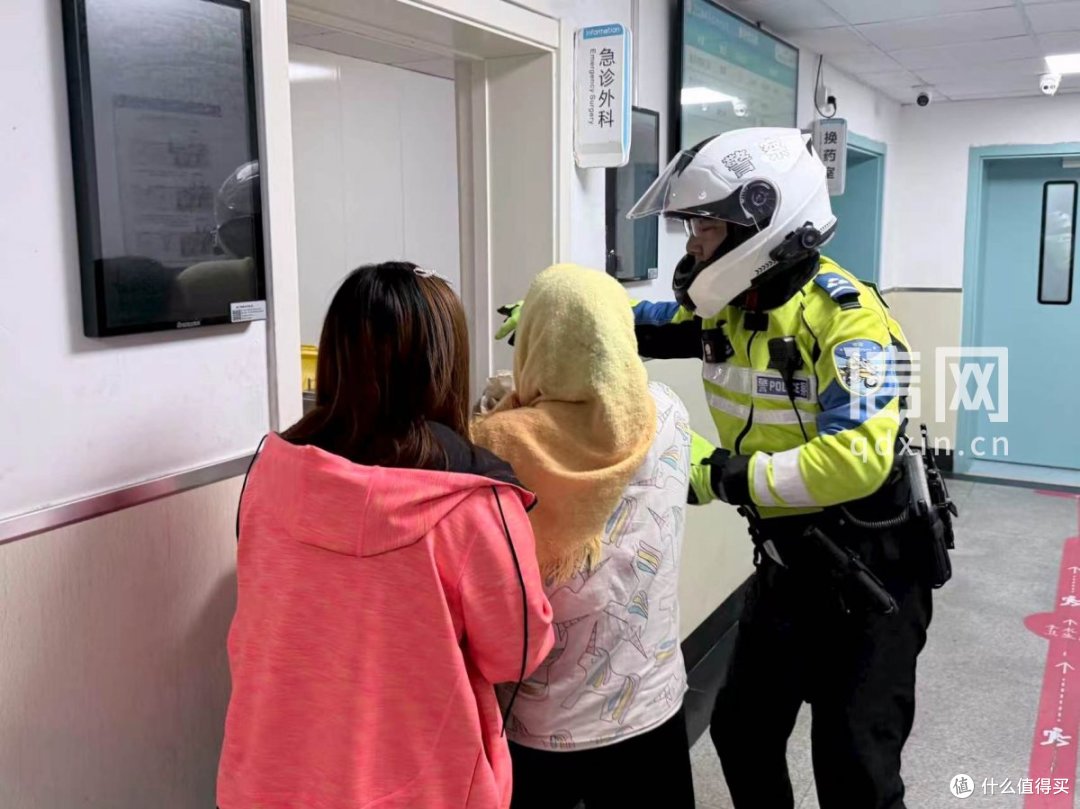 护畅通+暖民心 青岛交警国庆假期帮扶群众410余人次