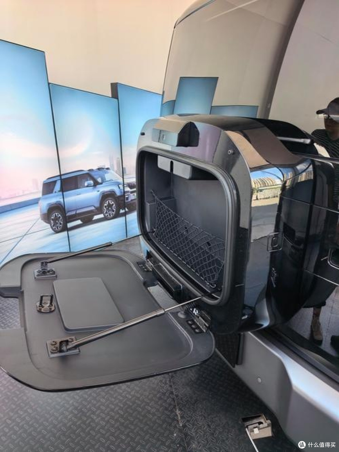 方程豹钛7：方盒子外壳下，一台会过日子的家用SUV