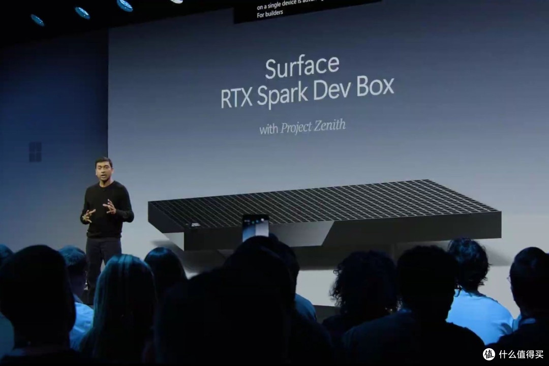 RTX Spark笔记本来了，Surface Laptop Ultra首发，更猛的在后面