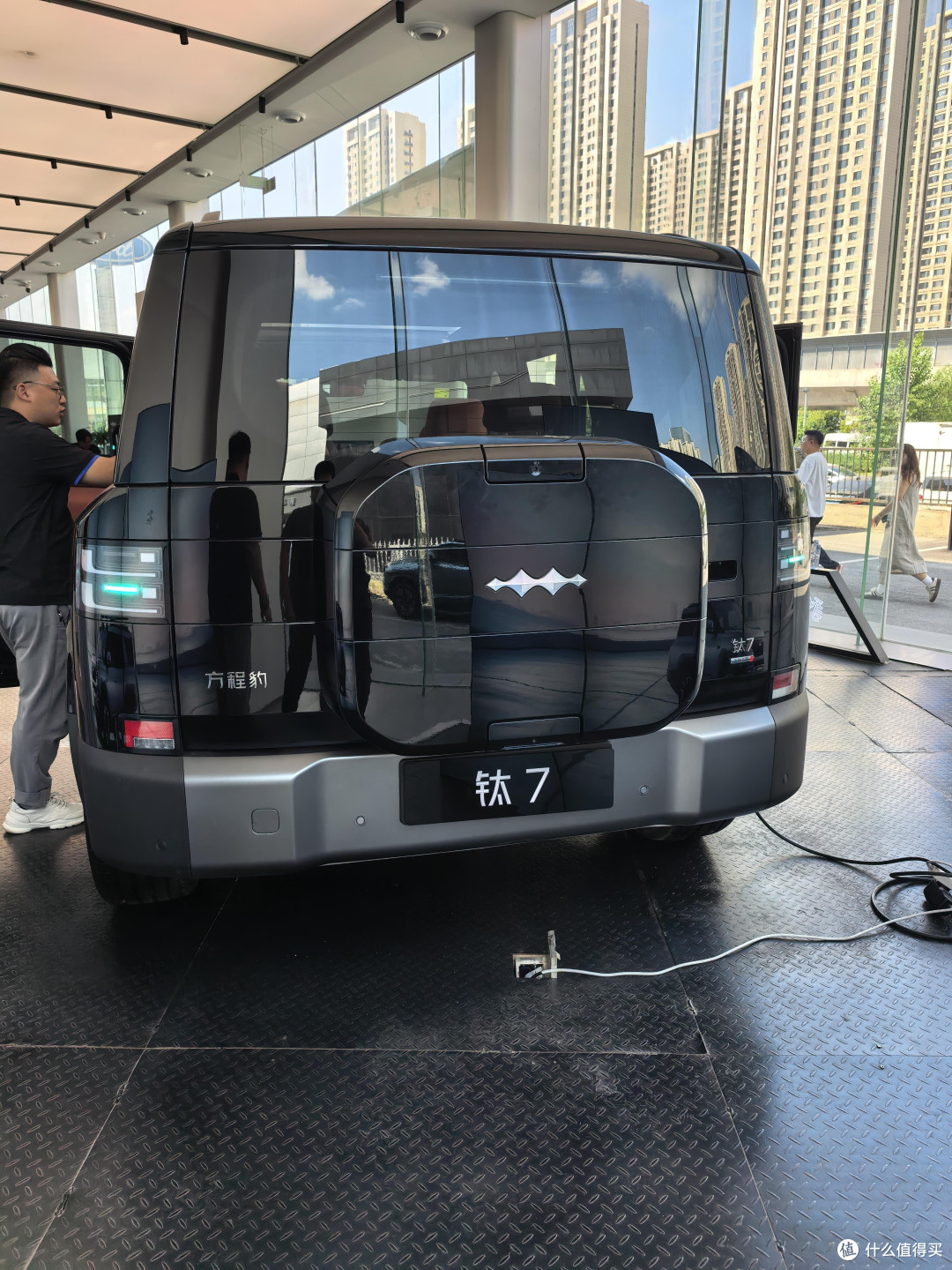 方程豹钛7：大五座方盒子，家用顺手但并非全能