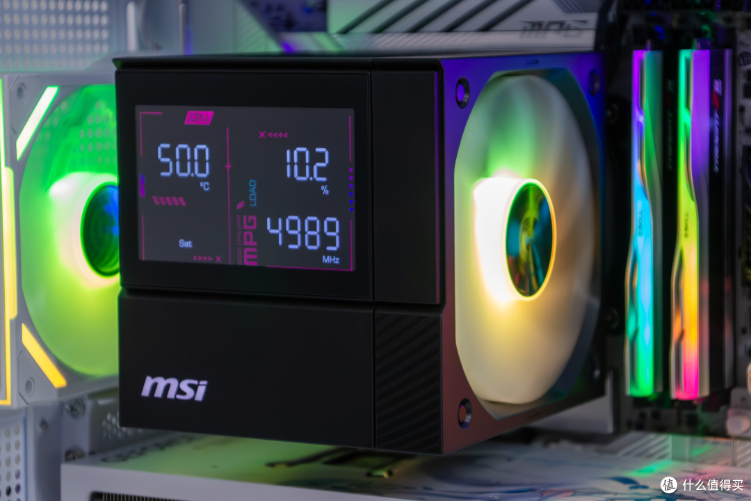 风冷也开始卷屏幕了?微星MPG COREFROZR AP15首晒实测分享