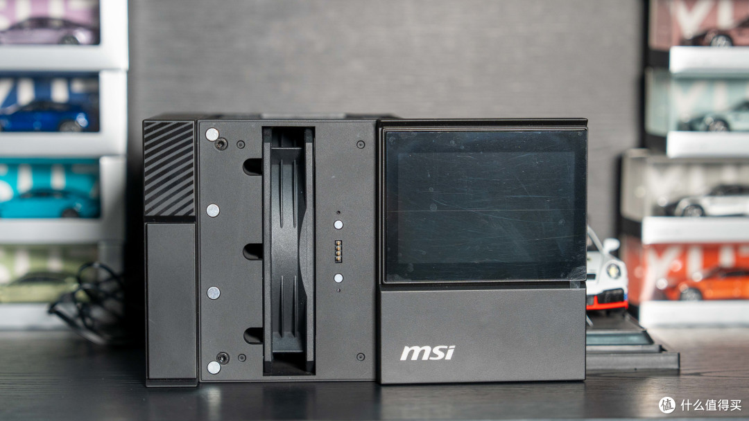 风冷也开始卷屏幕了?微星MPG COREFROZR AP15首晒实测分享