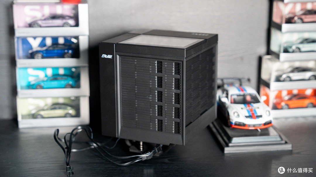 风冷也开始卷屏幕了?微星MPG COREFROZR AP15首晒实测分享