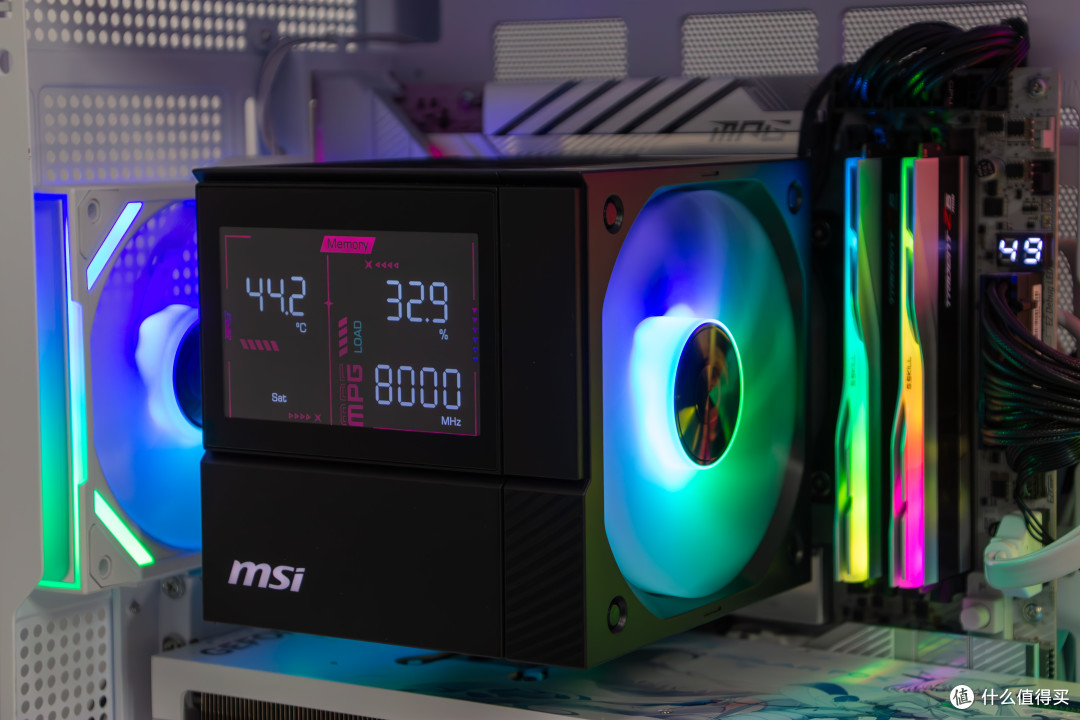 风冷也开始卷屏幕了?微星MPG COREFROZR AP15首晒实测分享