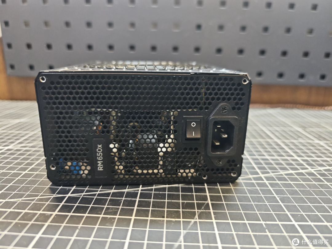 闲鱼大量涌入海盗船RM650x,金牌全模组,准新118块还送十年质保
