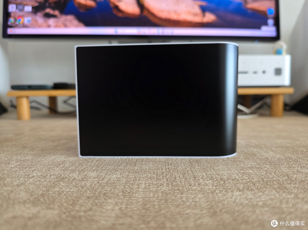 稳压又静音的旗舰水冷！超频三DV360幻翼·曲面屏实测，有颜又能打