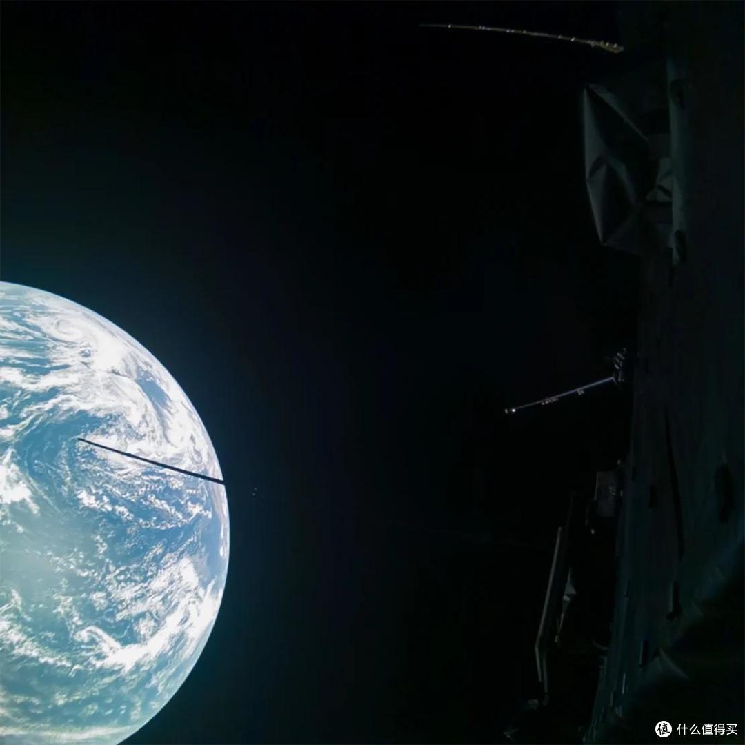 一颗飞了三年半的木星探测器又回到地球附近,接下来仍将前往木星