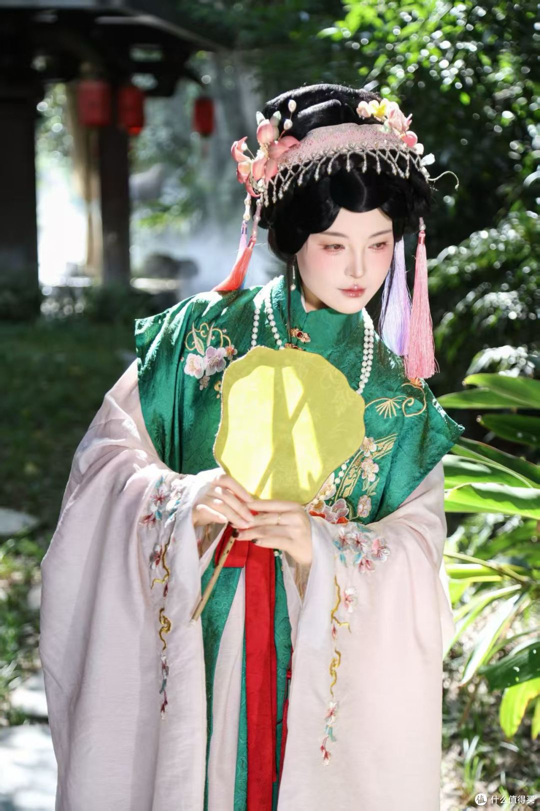明制闺蜜 CP 汉服套装｜一俏一娴，秋日园林拍照天花板