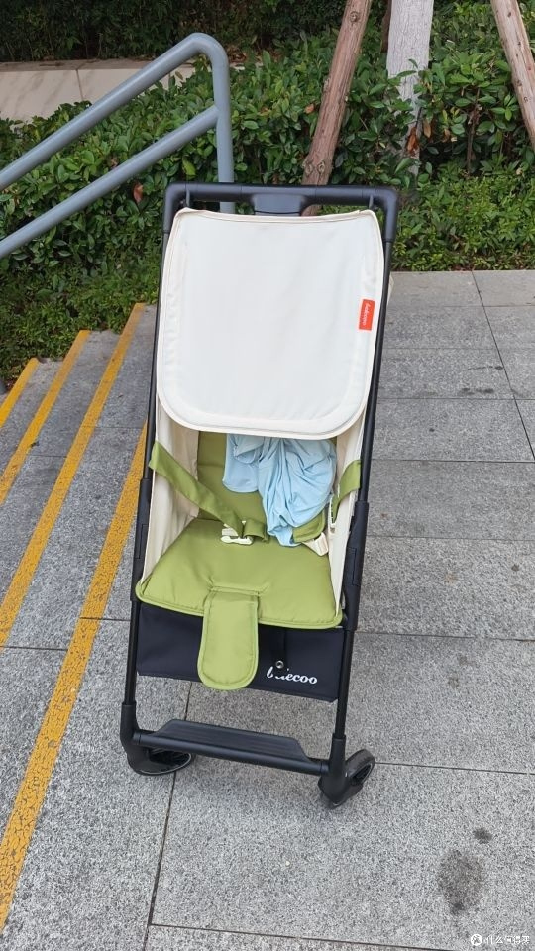 傻瓜式折叠!独自带娃也能轻松操作