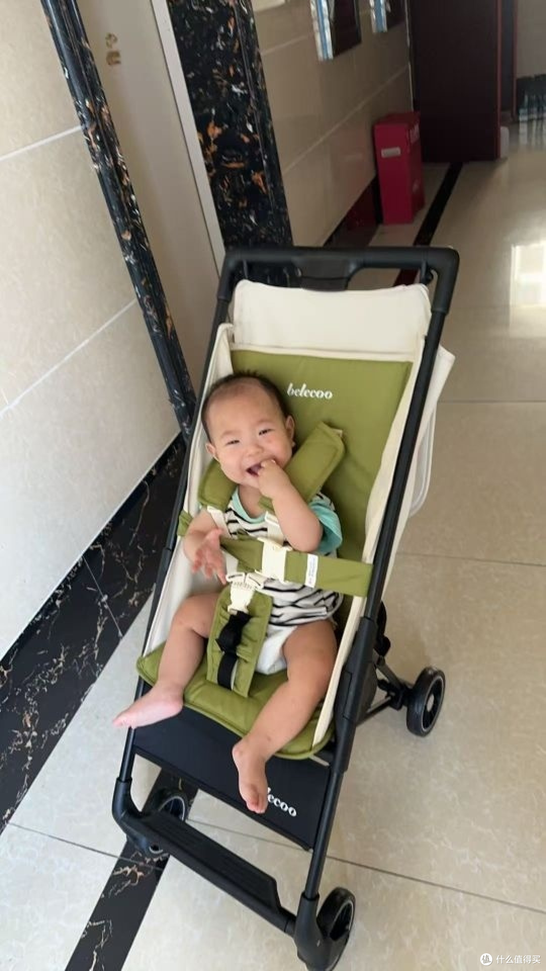 傻瓜式折叠！独自带娃也能轻松操作