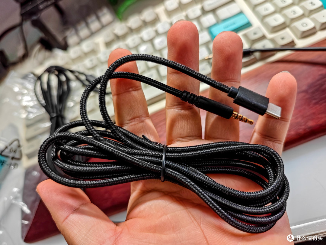 ATK又来统治头戴耳机了？！海王星V2，性价比相当高！